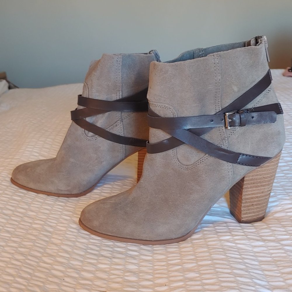 Carlos by Carlos Santana Tan Suede Ankle Boots